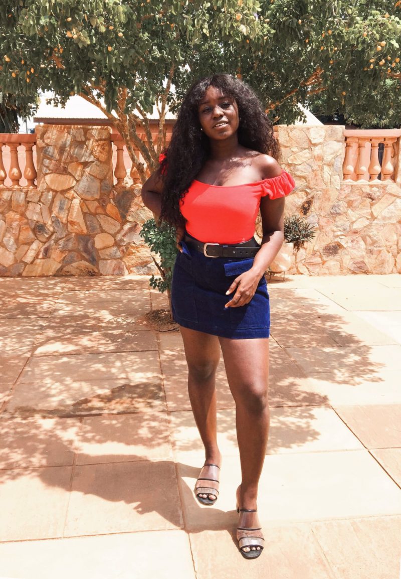how to wear red