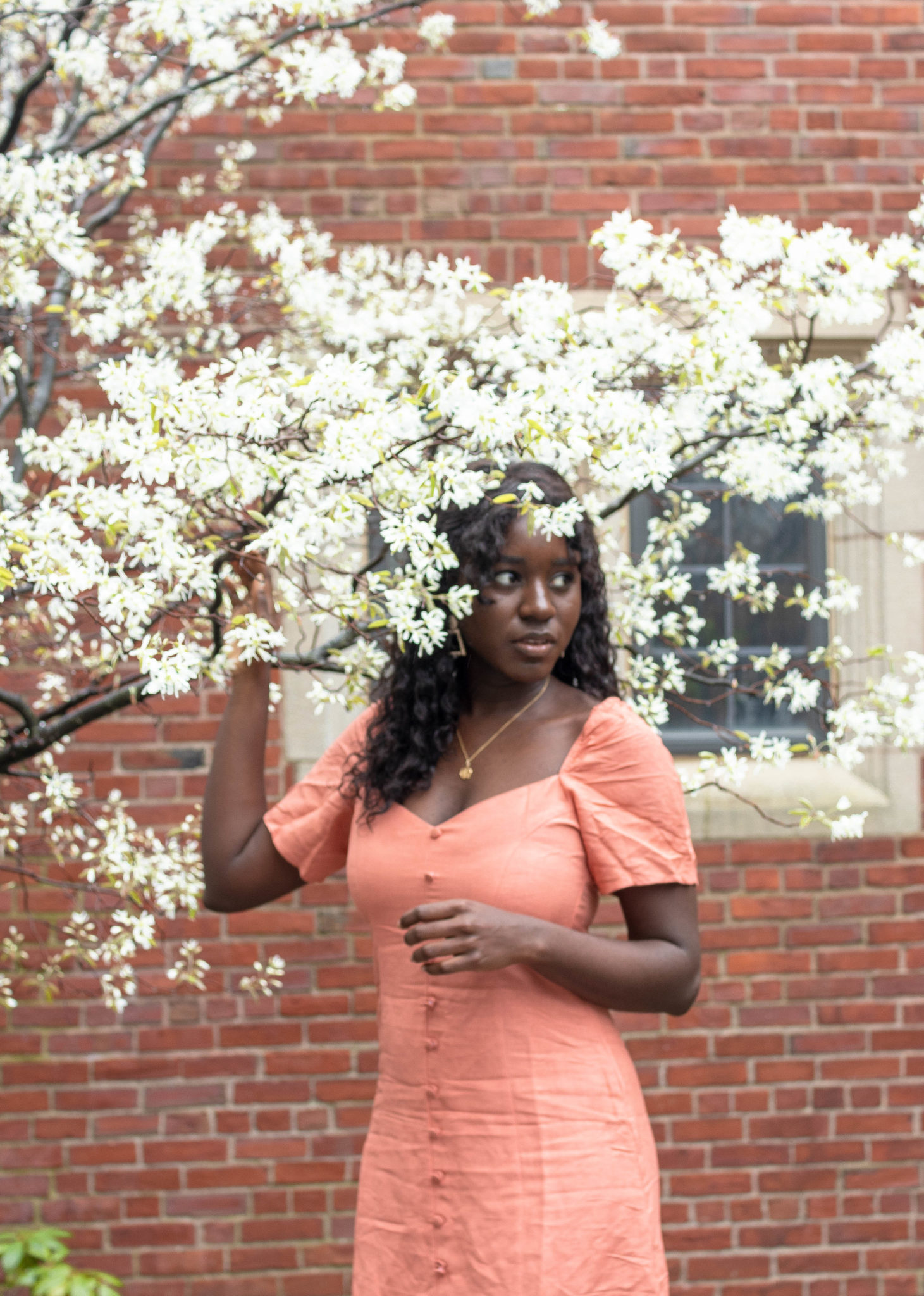 spring wedding guest outfits